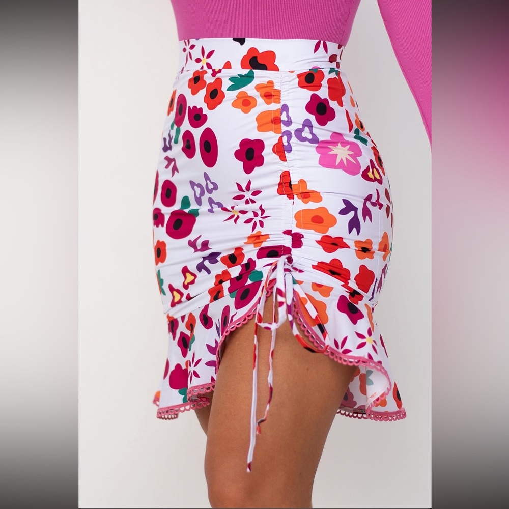 NWT Floral Mini Skirt